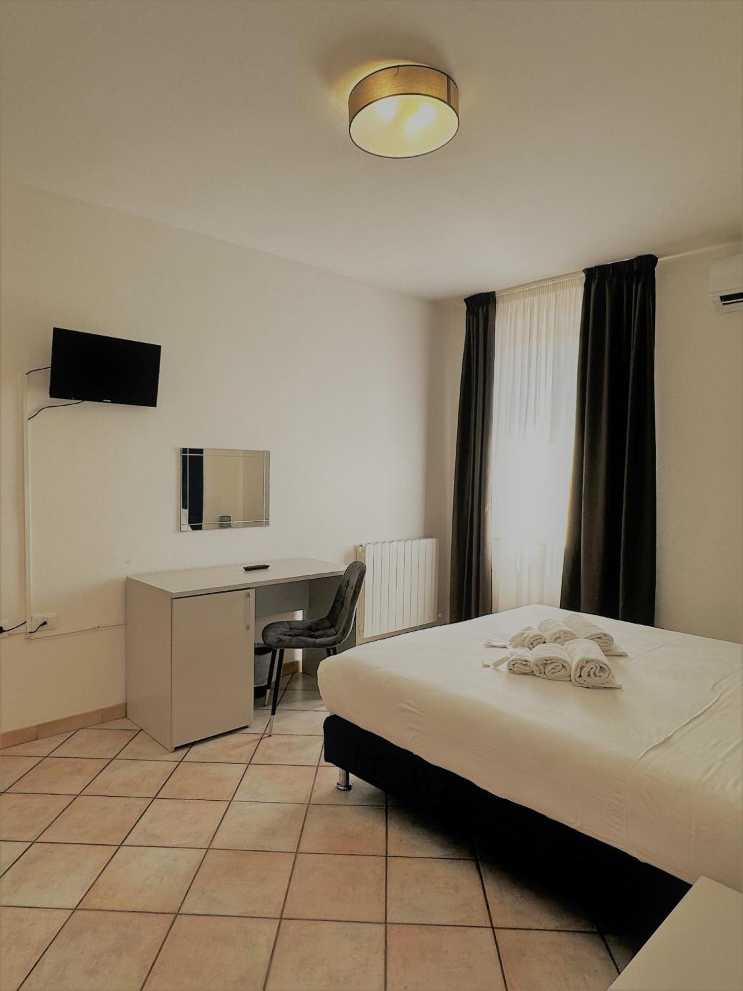 Hotel The Flash - Venturina Terme Exterior foto